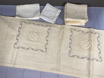 Vintage Cutwork And Cross Stitched Tablecloth And Matching Napkins