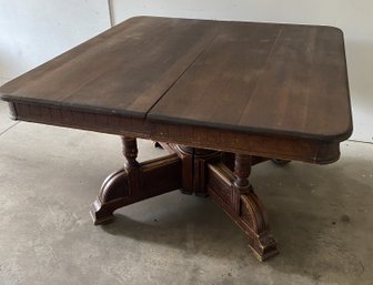 Spectacular Antique Dinner Table With Five Leaves & Barrel Pedestal