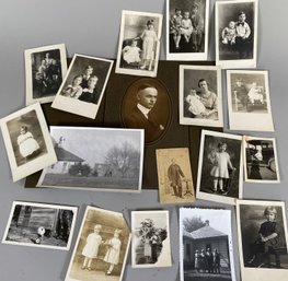 Antique Black & White Photographs Or Portraits Of Families & Children