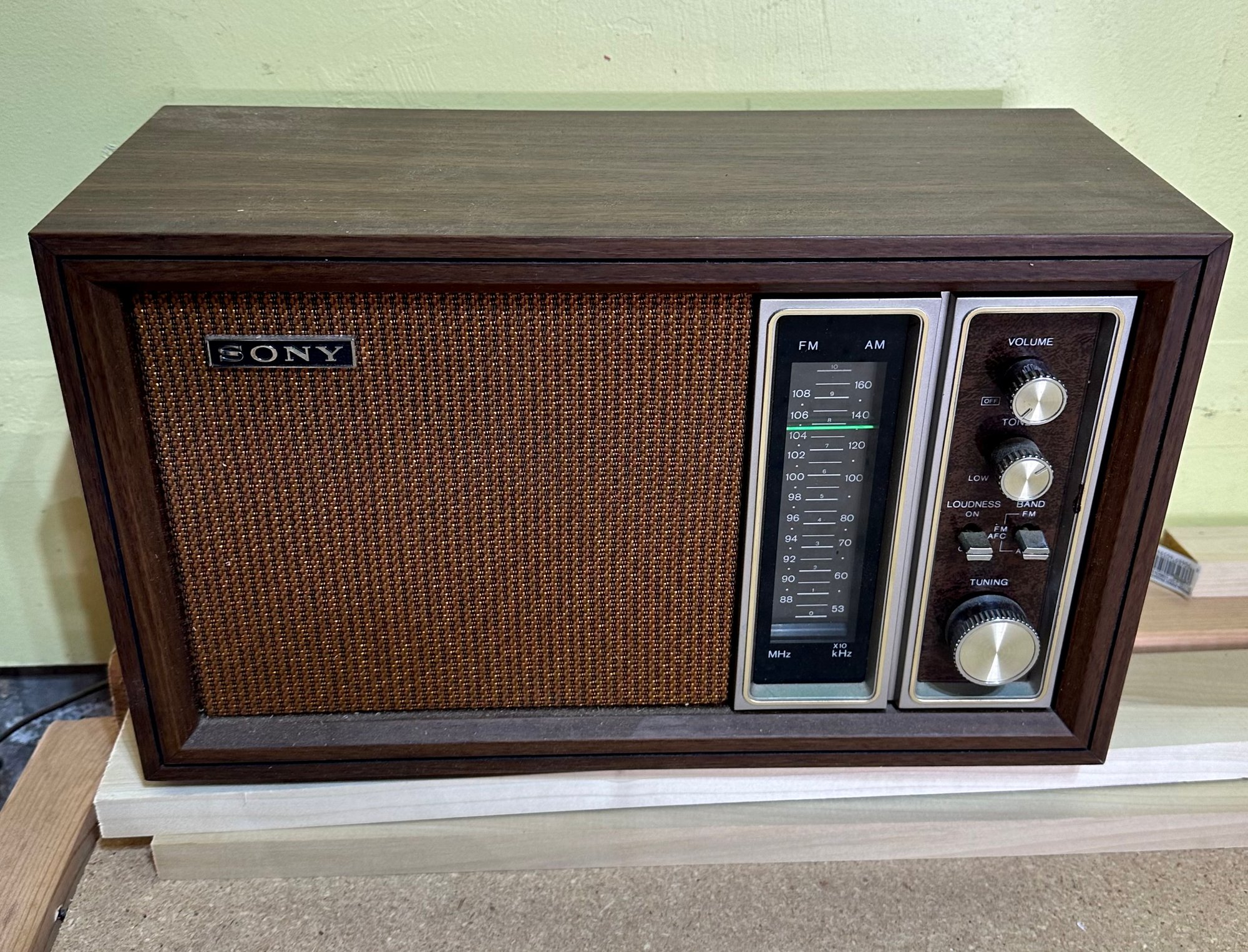 Vintage Sony Transitor Radio TFM-9450W AM FM 2 Band Table Top Radio ...