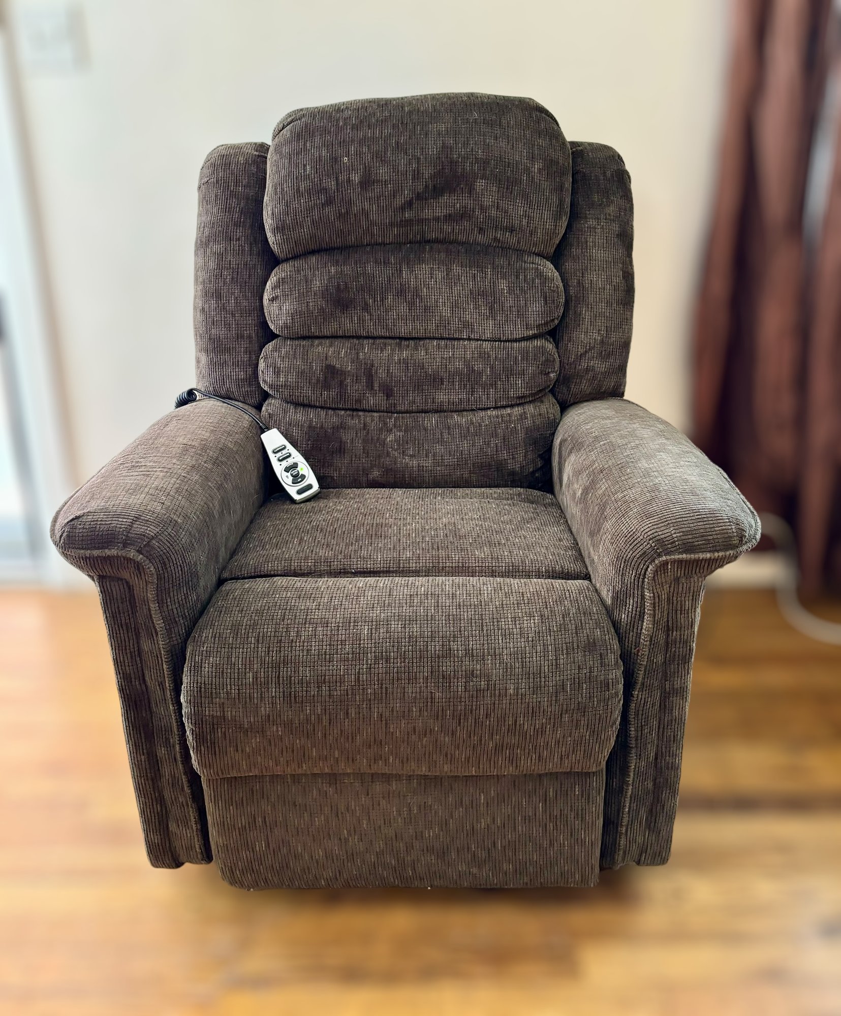 Soft Electric Tranquil Ease Lift & Massage Chair W/ Remote #14326