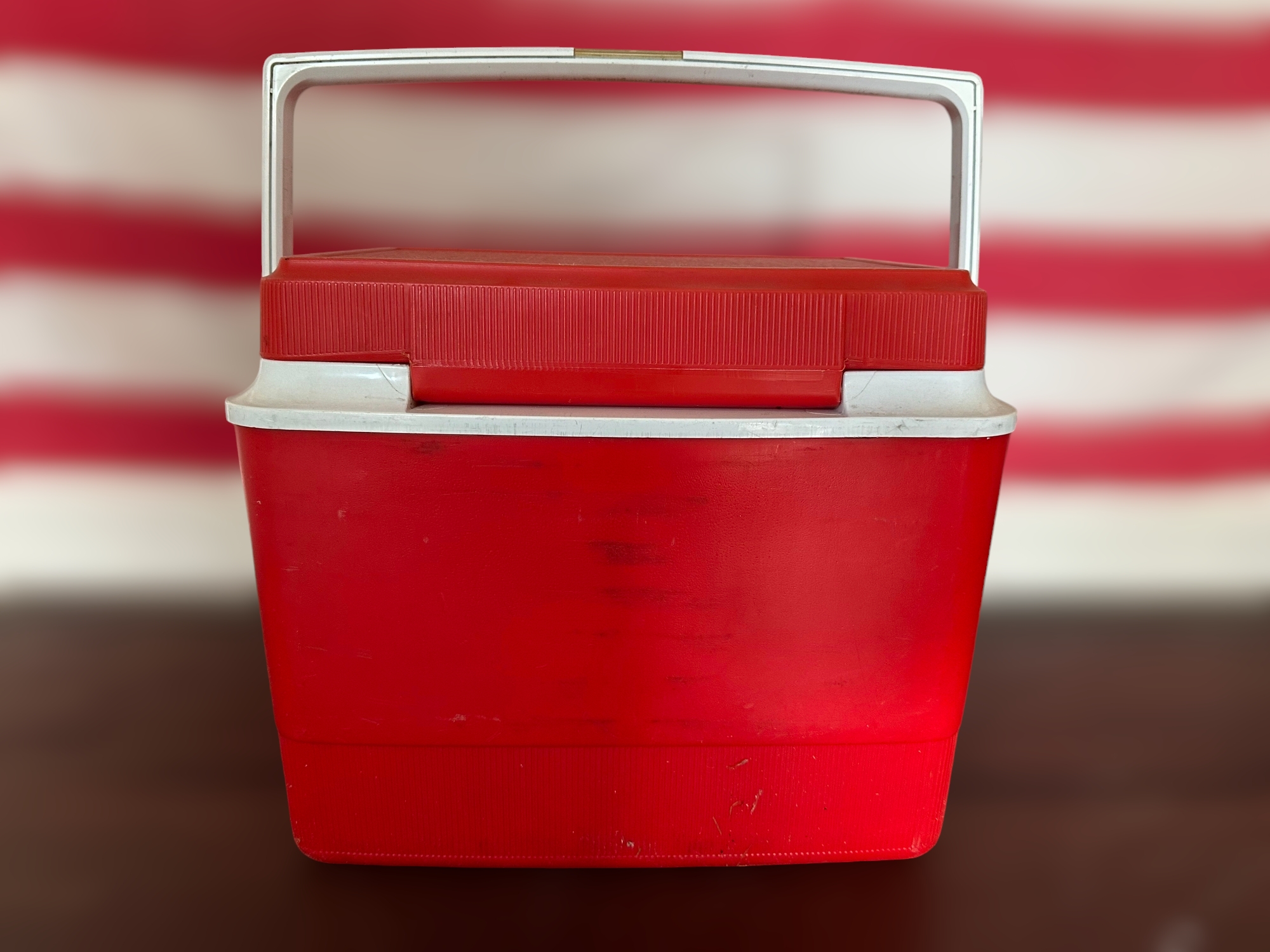 Red Gott Chest Cooler And Vintage Blue Water Tank 15551