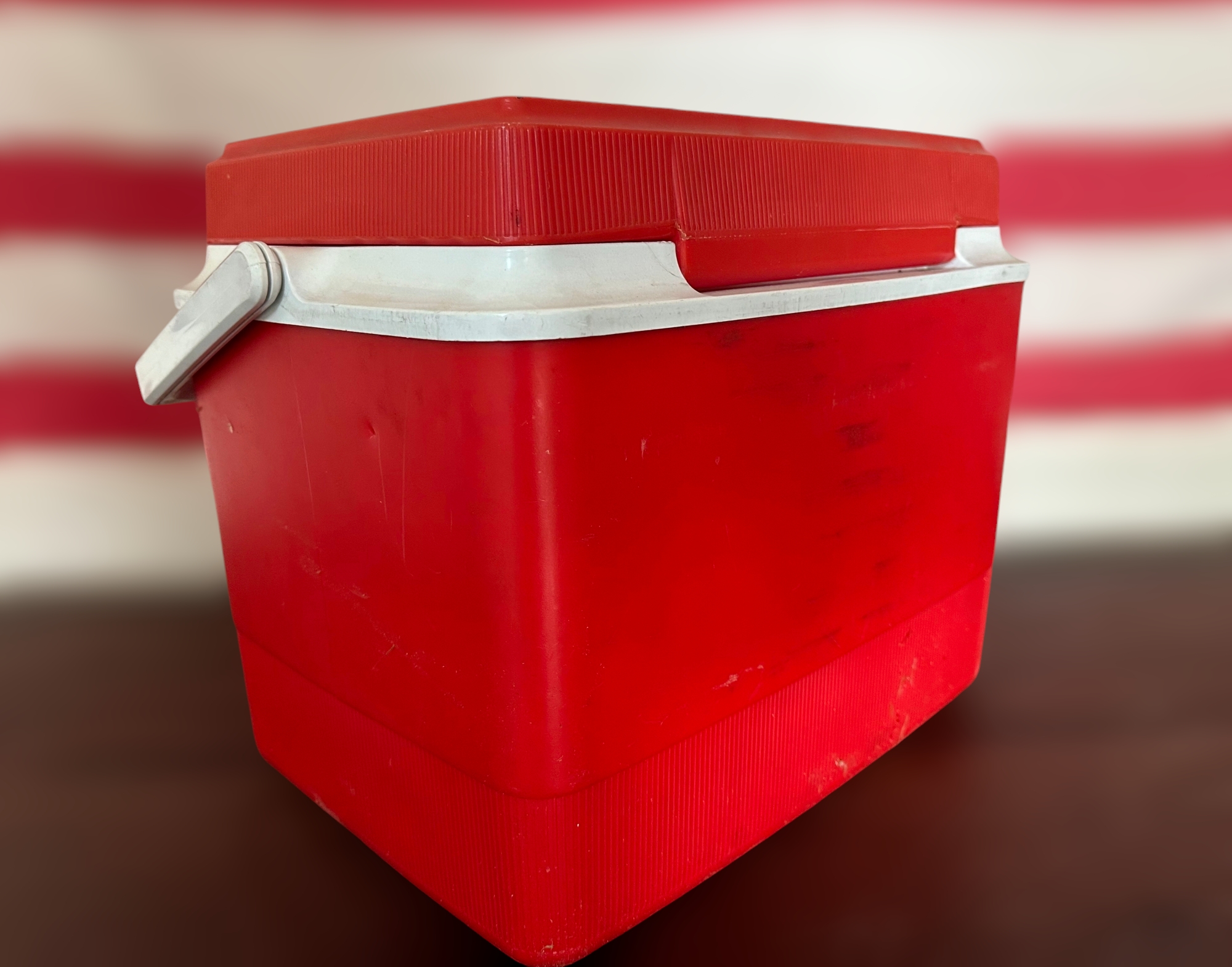 Red Gott Chest Cooler And Vintage Blue Water Tank 15551