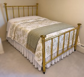 Vintage Gold-toned Brass Bed Frame With Vertical Spindle Posts And Decorative Finials Including Mattress