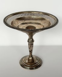 Lovely WM Rogers Weighted Reinforced Sterling Silver Pedestal Compote