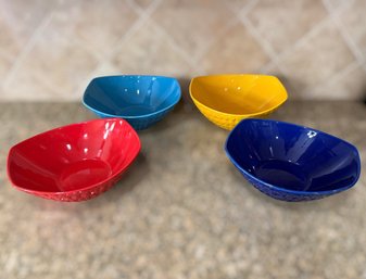 Over And Back Manhattan 4 Stoneware Serving Bowls Set