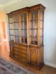Traditional Solid Wood Lighted Buffet Cabinet With Glass Display Doors And Drawers