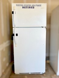 Frigidaire Refrigerator/freezer Model #FRT17G4BW3