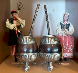 Pair Of Argentine Mate Gourds With Bombillas & Traditional Folk Dolls