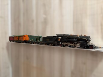 Vintage Lionel Lines O Gauge Freight Train Set  Steam Locomotive W/ 803 Hopper, 813 Stock Car & 807 Caboose