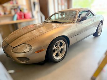 1997 Jaguar XK8 2-door Soft-top Convertible Passenger Car
