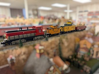 Mixed Lot  NASA Locomotive, Rio Grande & CNW Cabooses, Union Pacific Freight Car