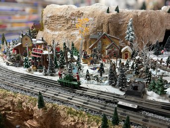 Department 56, Lemax & Collectible Winter Village Buildings, Wildlife & Scenic Accessories
