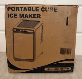Portable Black Cube Ice Maker Model 58003RIMO-BLACK