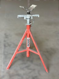 RIDGID V-Head Pipe Stand