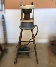 Hydraulic Hose Crimper
