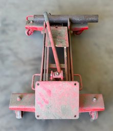 Heavy-duty Hydraulic Floor Jack Designed For Lifting Vehicles Or Industrial Equipment