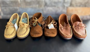Lot Of 3 Pairs Of Unused Leather And Suede Moccasins In Brown Tan And Brown Fringe - Lot 1 Of 3 (moccasins)
