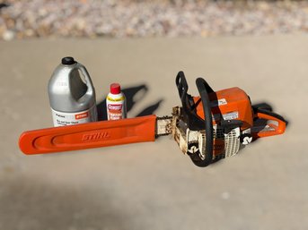 Stihl MS 250 Gas Chainsaw With Bar Cover Plus Bar And Chain Lubricant & Starting Fluid