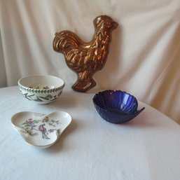 Group Of 4 Items Copper Rooster, Bowls, Plate