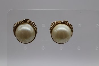 Textured Gold-Tone Dome Stud Earrings - Vintage Glamour