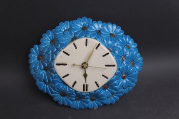 1982 Atlantic Mold Daisy Wall Clock  Bright Blue Floral Ceramic Retro Decor