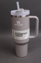 New Stanley Quencher H2.0 FlowState Tumbler 40oz  Ash Gray  Viral Hydration Cup W/ Straw