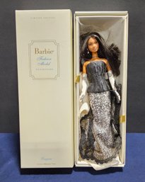(AC36) Vintage 2001 Barbie Society Girl Doll From The Style Set Collection.
