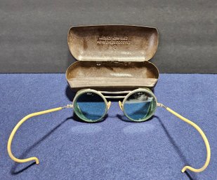 (D60) Vintage Wilson B. Safty Goggles / Glasses W/ Green Lenses & Green Side Sheilds (Steampunk) W/ Metal Case