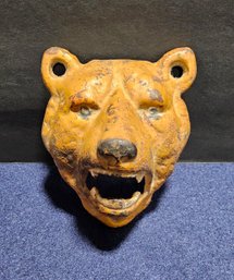 (S54) Vintage Cast Iron Grizzly Bear Head Wall-Mounted Bottle Opener.