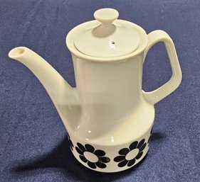 (MI93) Vintage Figgjo Flint Daisy Coffee Pot W/Dark Daisey Pattern Around Base