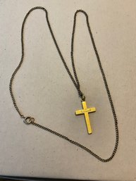 (H09) 14 Kt Gold Chain With Cross - 5.0 Dwt