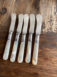 (MRS11) Set Of Five (5) Landers, Frary & Clark Mother Of Pearl & Sterling Butter Knives