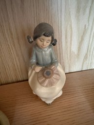 Nao Statue - Little Girl