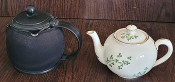 2 Teapots