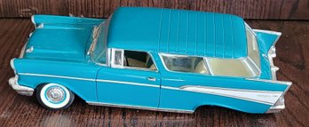 1957 Chevrolet Nomad Road Tough 1:18 Die-cast Replica