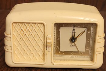 Vintage Essex Rensie Mini Clock