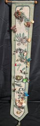 Woman's Brooches & Pins