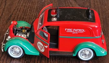 Vtg Conoco 1935 Ford Fire Patrol Die Cast Car