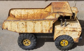 Vintage Metal Tonka Dump Truck