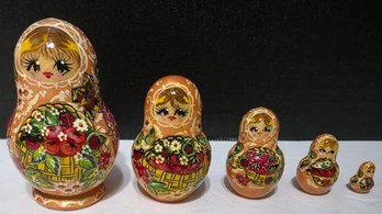 Vintage Set Of Hand-painted Russian Nesting Dolls (matryoshka) With A Red Strawberry And Floral Design