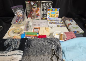 Crafting/sewing Lot