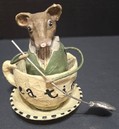Lori Mitchell Gulliver's Travels 'Tea Time' Mouse In Teacup Figurine