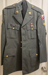 Looks To Be Vintage US Army Green Uniform Jacket