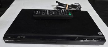 Sony CD/DVD Player With Remote - Untested