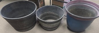 Lot #1 - Outdoor Planter Pots