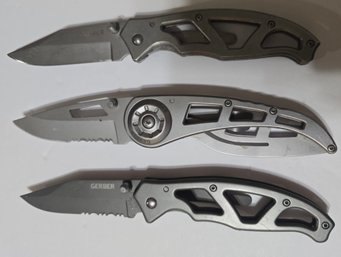 3 Gerber Paraframe Ifolding Knife