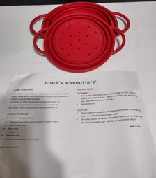 Set Of 2 Cooks Essential Silicone Collapsible Strainers