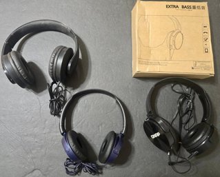 3 Pair Of Corded Headphones - Untested