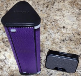 Pair Of Portable Speakers - Untested
